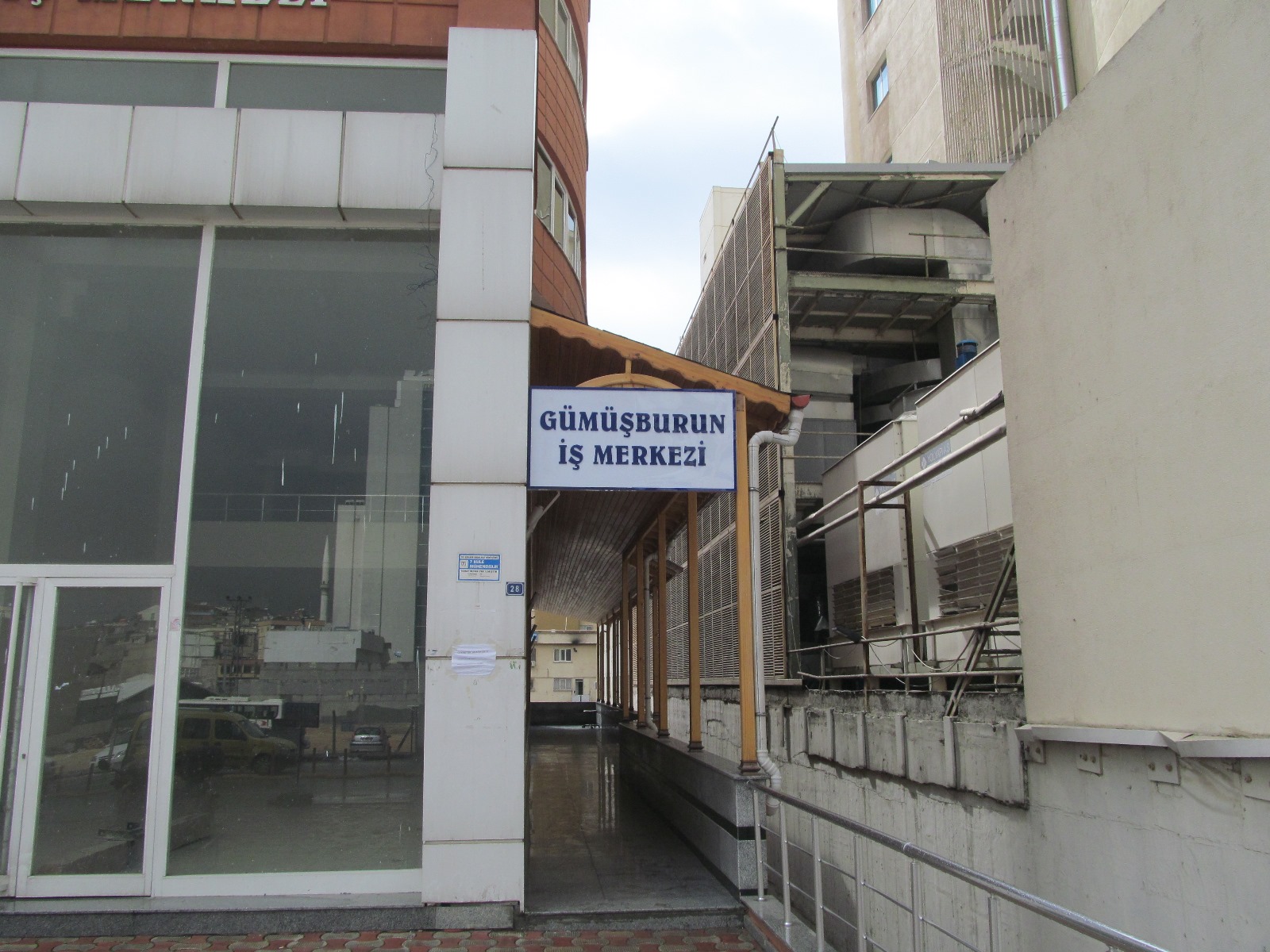 GÜMÜŞBURUN İŞ MERKEZİ Image